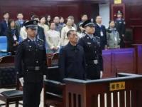 九游娱乐官方网站-关于中国足坛“大地震”终落幕！陈戌源无期李铁20年，17人获刑刮骨疗毒的信息