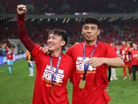 九游娱乐网址-海港年轻势力渐露锋芒，上海德比还需提升防守