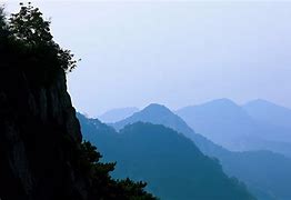 大连实德实力俱佳球场一览众山小的简单介绍