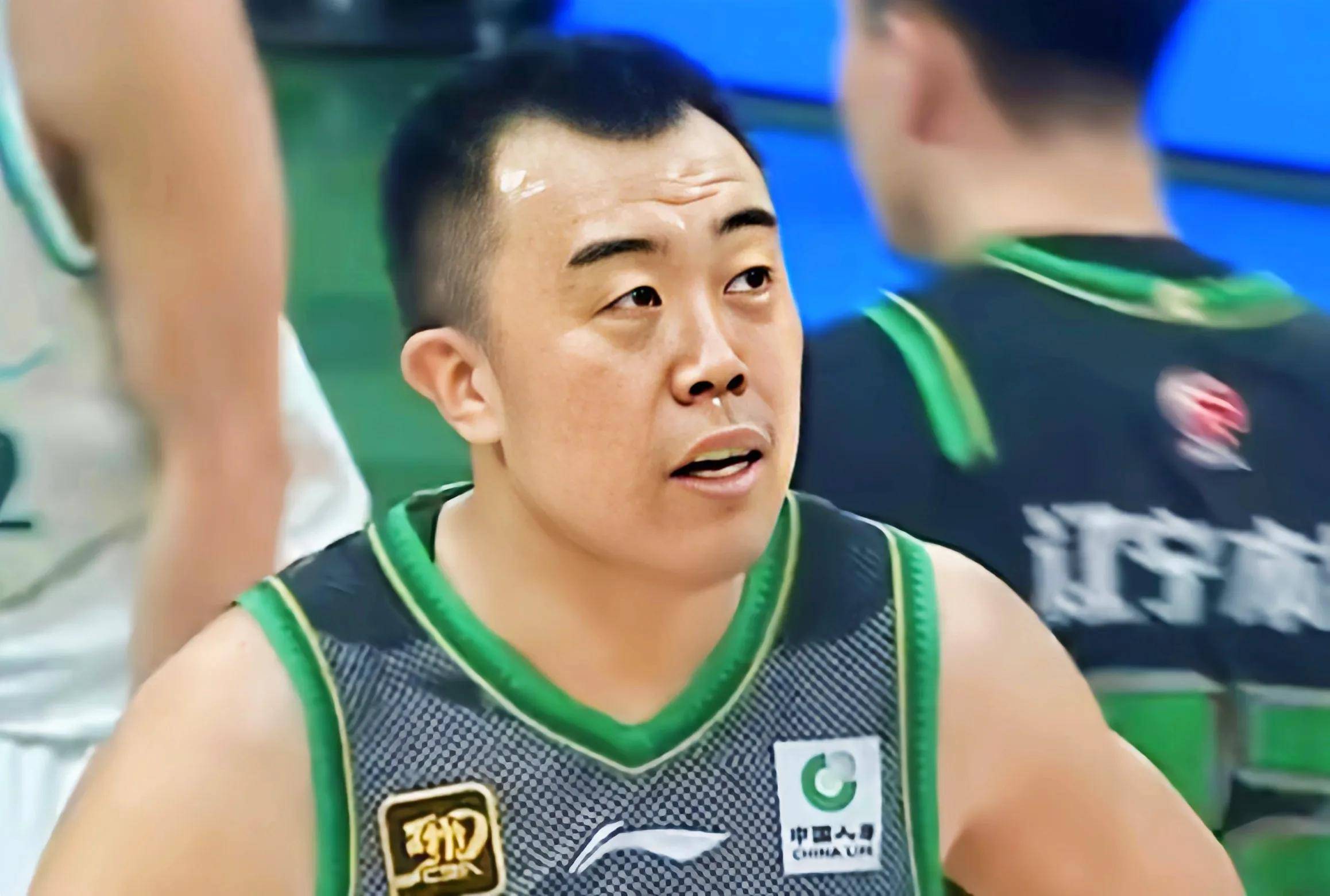 包含韩德君10+14辽宁负浙江林庭谦27分天津胜宁波的词条