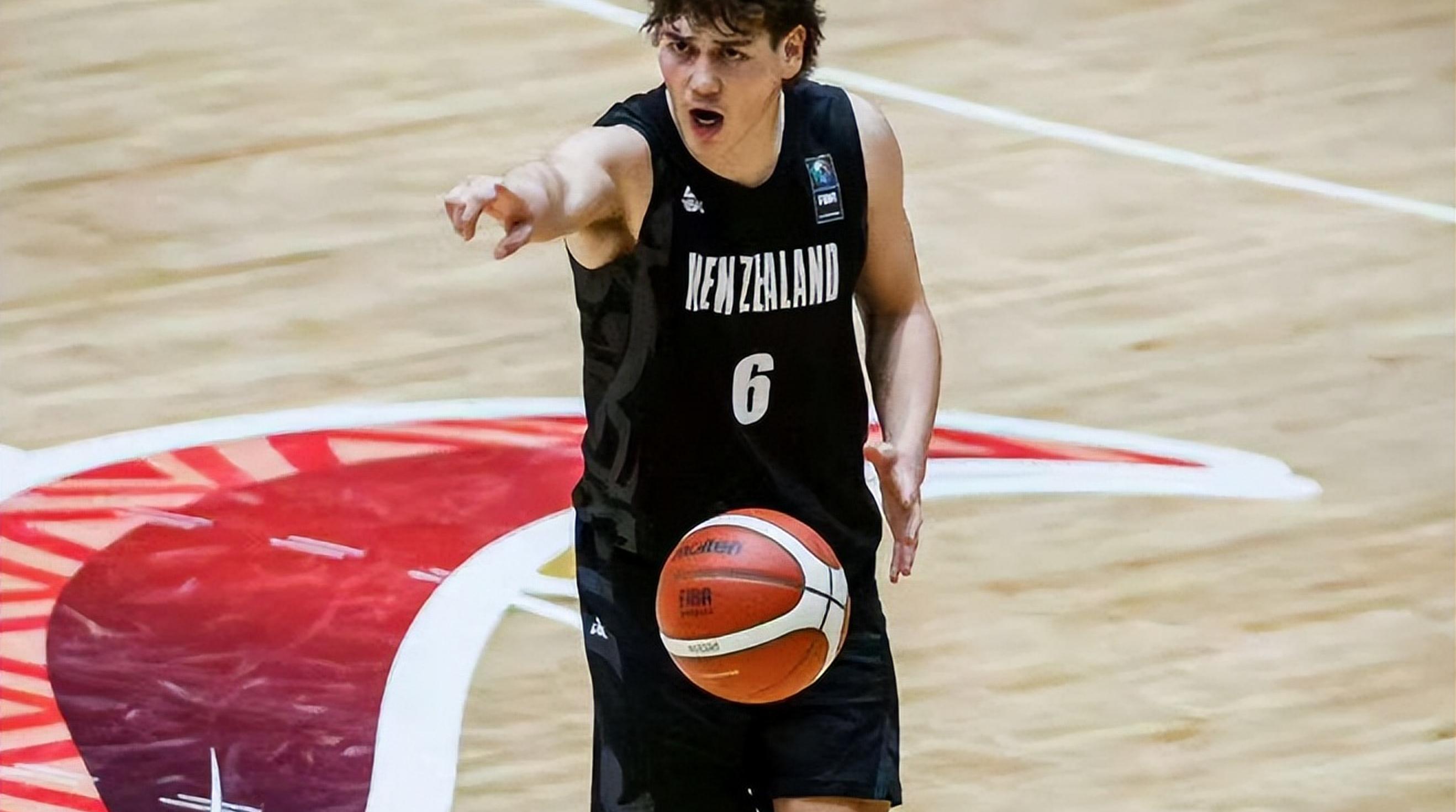 世界杯U19男篮打好小组赛争取排位，淘汰赛压力就小