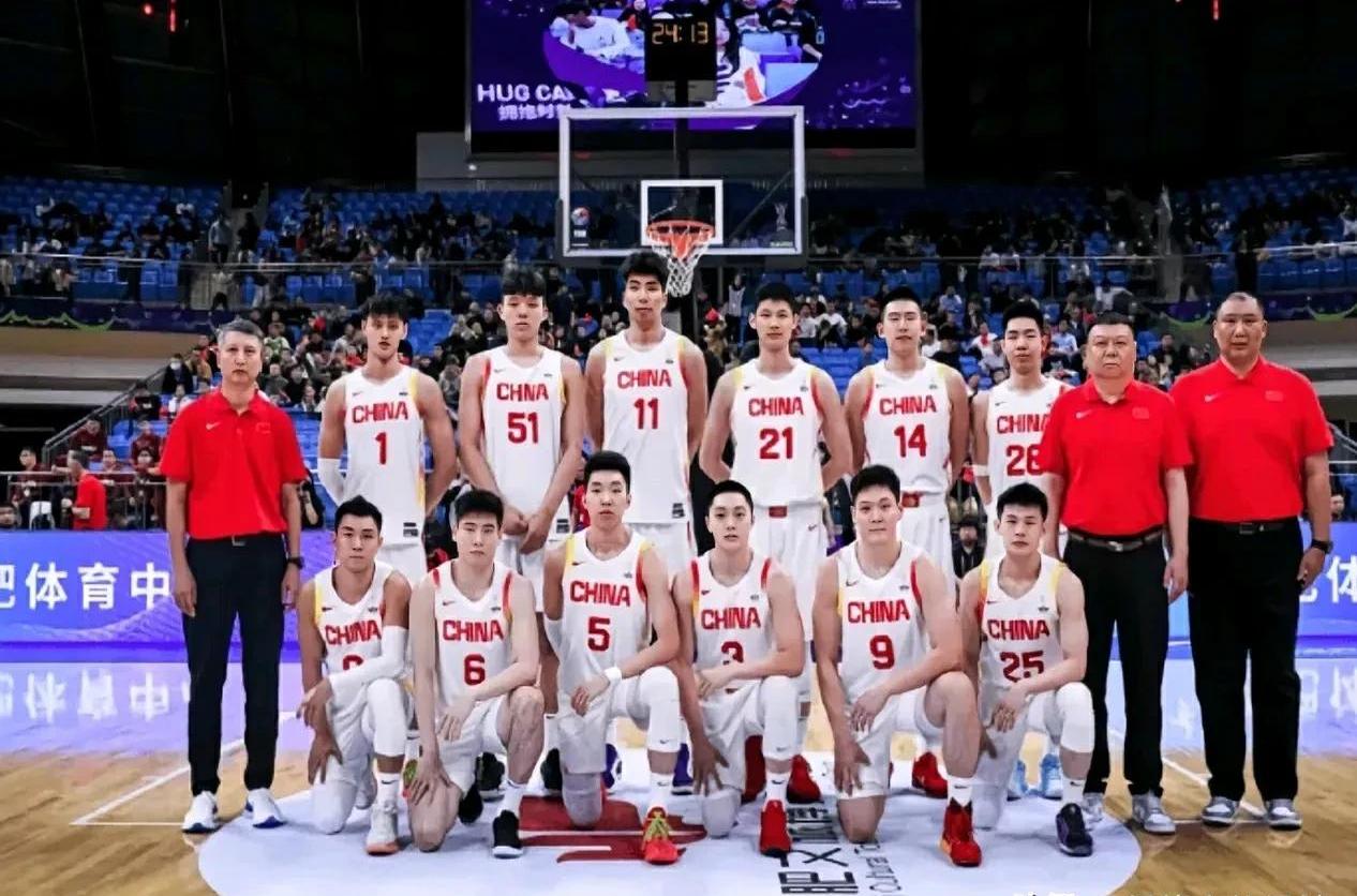 中国国家队球员技压群雄，晋级下一轮